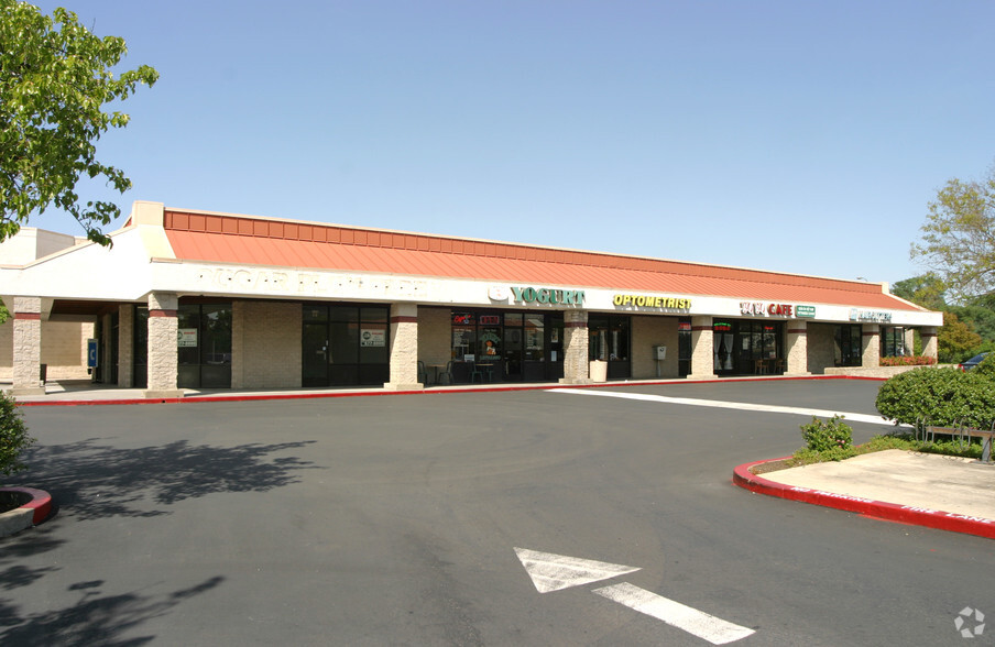 1821 Douglas Blvd, Roseville, CA à louer - Photo de l’immeuble – Image 2 sur 3
