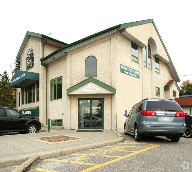 124 42nd Ave SW, Calgary, AB à louer - Photo de l’immeuble – Image 2 sur 7
