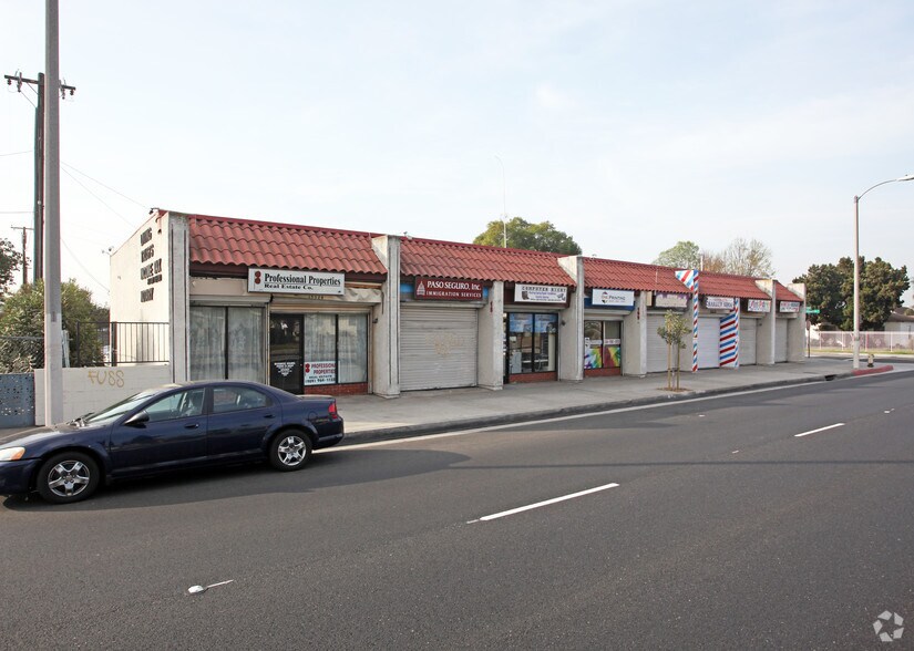 15512-15528 Amar Rd, La Puente, CA à louer - Photo de l’immeuble – Image 2 sur 2