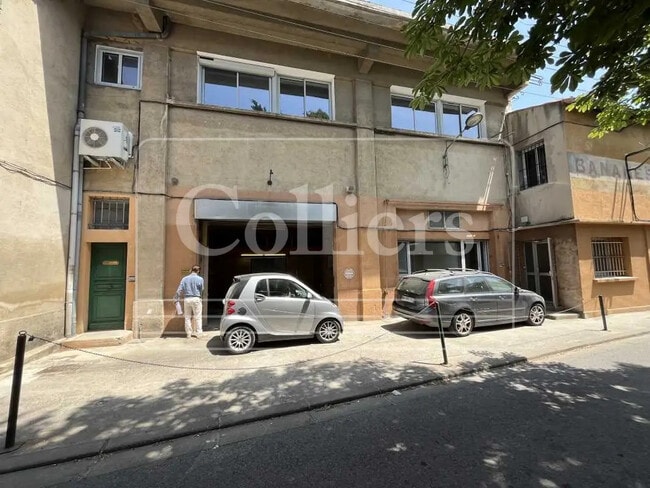 Plus de détails pour Local d’activités à vendre