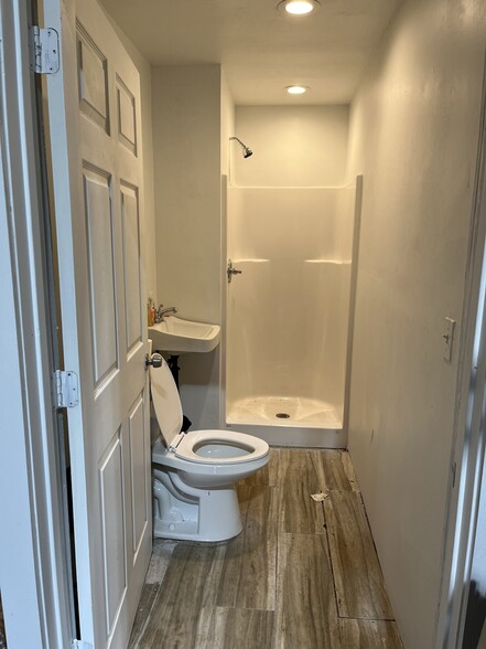 770 13th St, Warrenton, OR à vendre - Photo intérieure – Image 3 sur 16