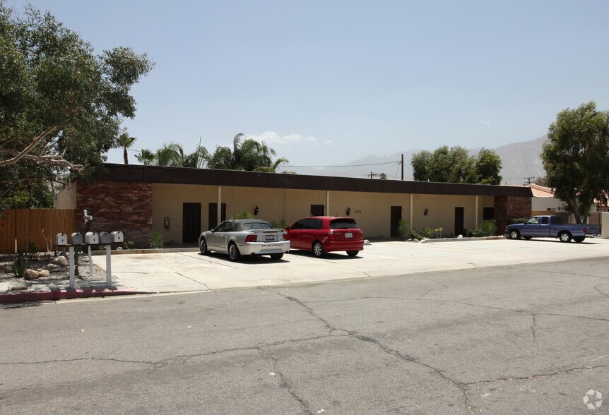 3737 E Calle De Carlos, Palm Springs, CA à vendre - Photo de l’immeuble – Image 2 sur 21