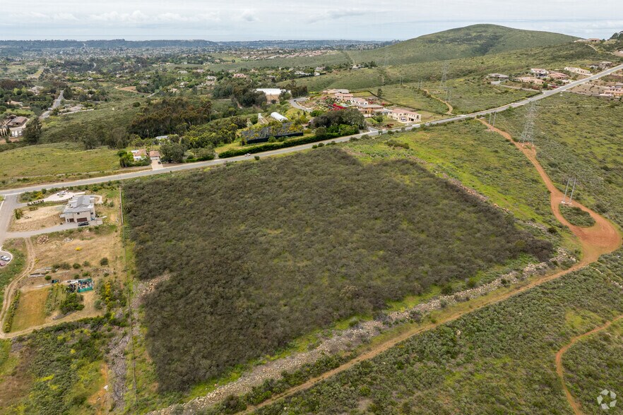 1735 Rancho Summit Dr, Encinitas, CA à vendre - Aérien – Image 3 sur 18