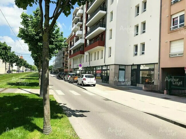 Plus de détails pour Bureau à vendre
