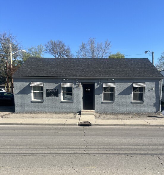820 E 64th St, Indianapolis, IN à louer - Photo principale – Image 1 sur 1