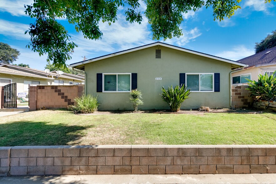 213 W 4th St, San Dimas, CA à vendre - Photo de l’immeuble – Image 2 sur 16