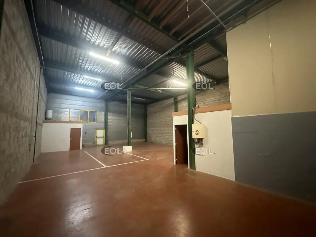 Local d’activités dans Courtry à louer Photo intérieure– Image 1 sur 6