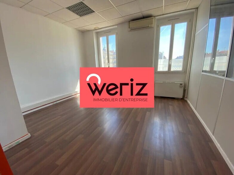 Bureau dans Marseille à louer - Photo de l’immeuble – Image 1 sur 14