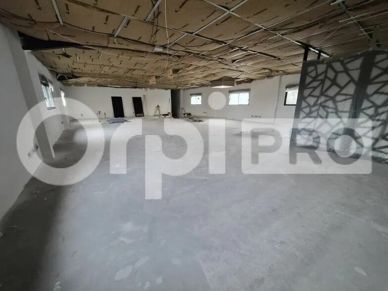 Bureau dans Bétheny à vendre - Photo intérieure – Image 3 sur 7