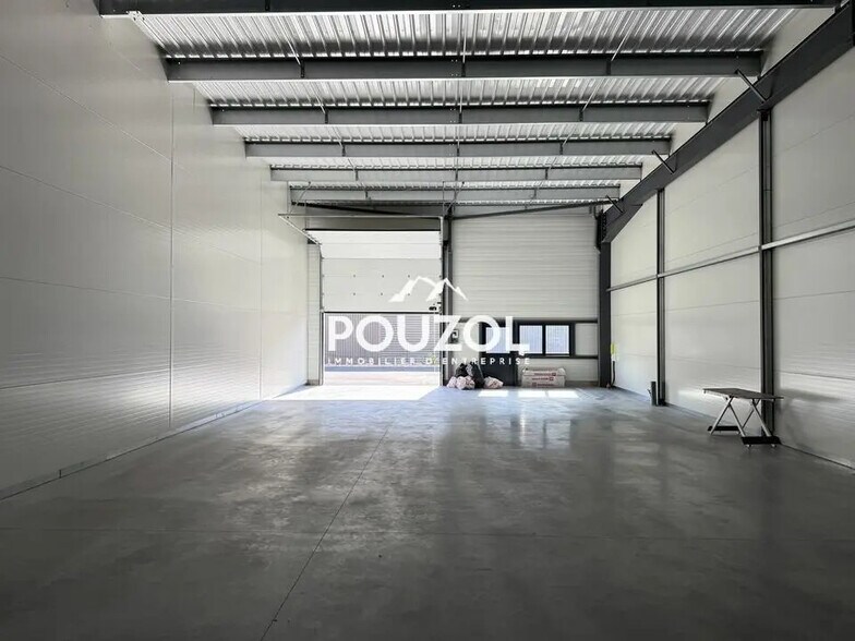 Local d’activités dans La Roche-Blanche à louer - Photo intérieure – Image 3 sur 8