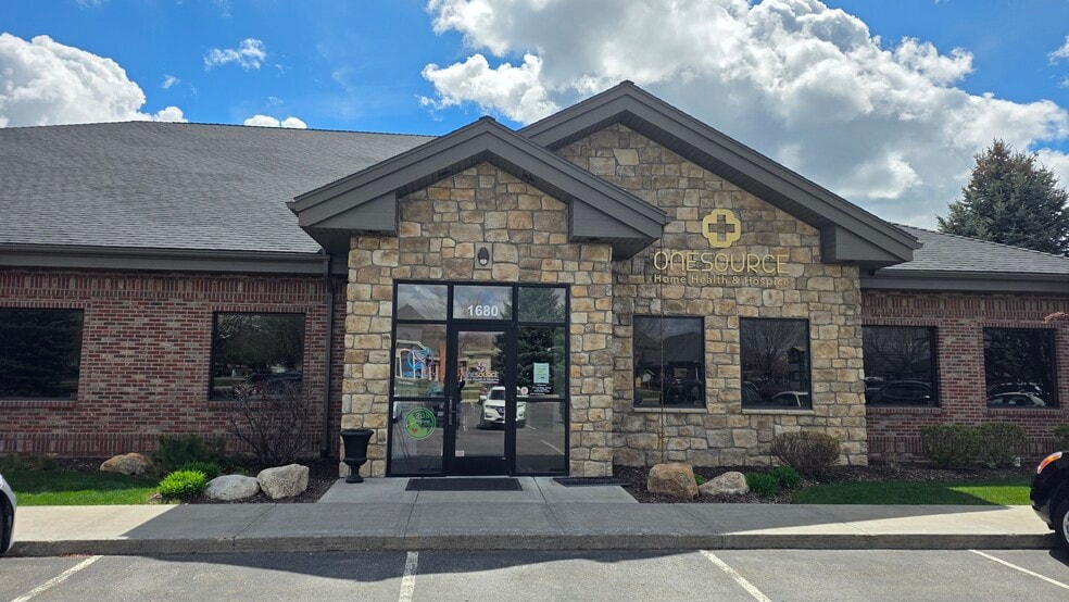 1680 Elk Creek Dr, Idaho Falls, ID à louer - Photo principale – Image 1 sur 19