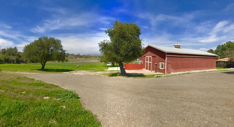 17718 Highway 67, Ramona, CA à louer - Photo de l’immeuble – Image 3 sur 7