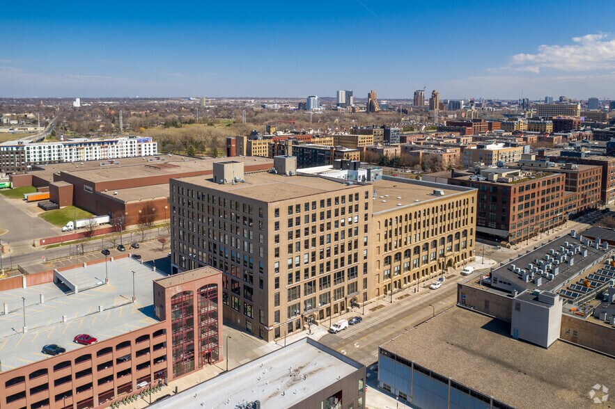 800 Washington Ave N, Minneapolis, MN à louer - Photo de l’immeuble – Image 2 sur 15