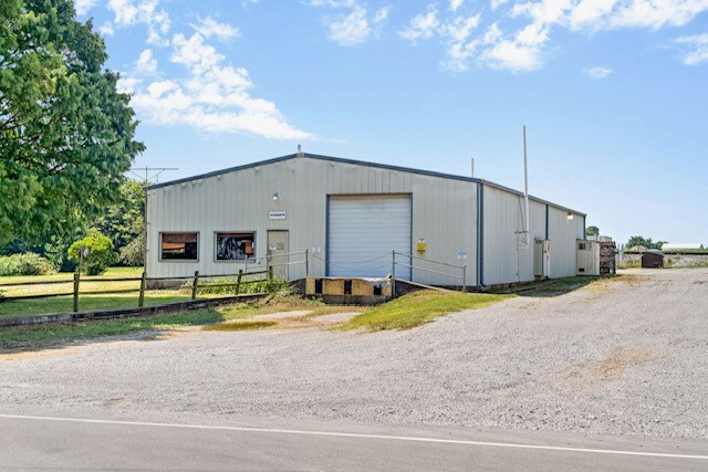 455 Penchem Rd, Trenton, KY à vendre - Photo principale – Image 3 sur 19