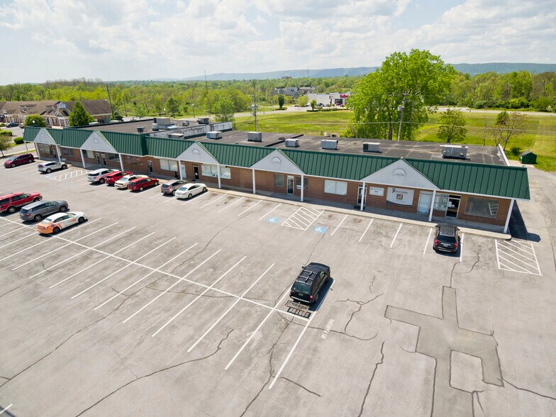 1430 Edwin Miller Blvd, Martinsburg, WV à louer - Photo de l’immeuble – Image 3 sur 4