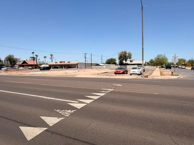 1170 E Van Buren St, Phoenix, AZ à vendre - Photo de l’immeuble – Image 3 sur 5