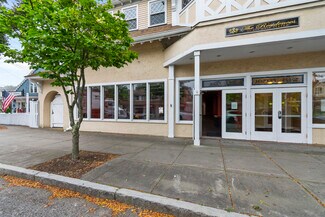 Plus de détails pour 615 Main St, Hyannis, MA - Local commercial à vendre