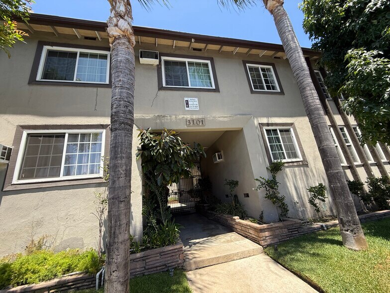 3111 W Ramona Rd, Alhambra, CA à vendre - Photo de l’immeuble – Image 3 sur 10