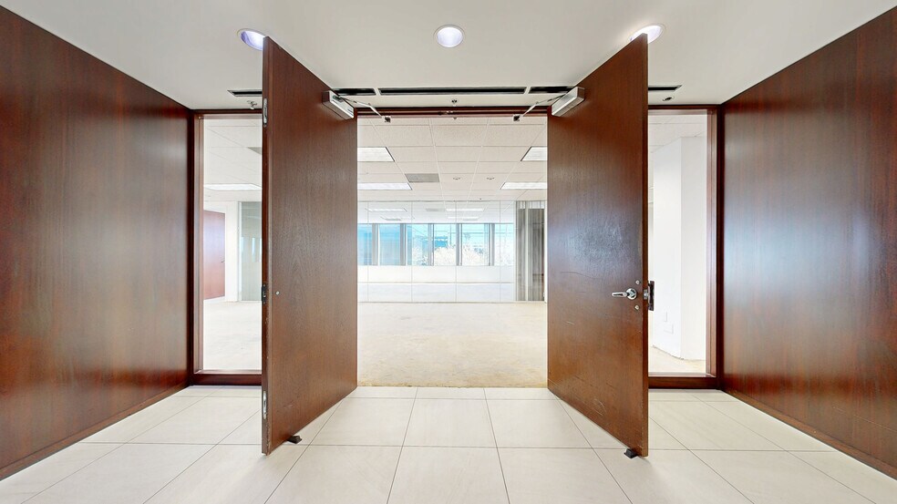 17755 US Highway 19 N, Clearwater, FL à vendre - Numérisation 3D Matterport – Image 3 sur 15