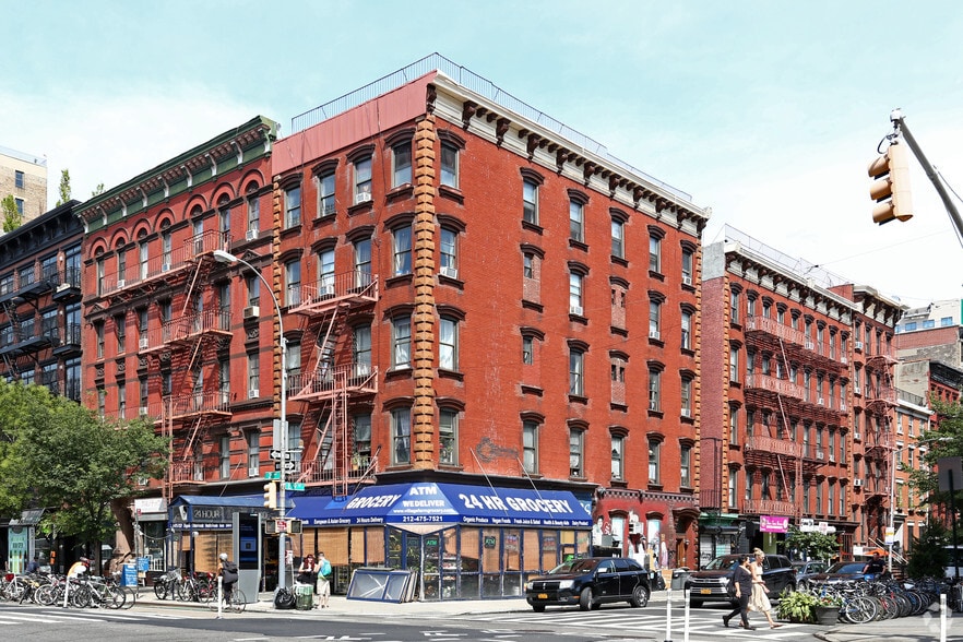 305-307 E 9th St, New York, NY à louer - Photo principale – Image 3 sur 5