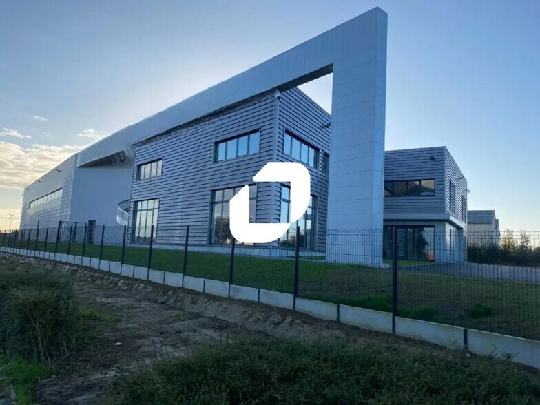 74 Avenue De La Houblonnière, Godewaersvelde à louer - Photo de l’immeuble – Image 1 sur 24