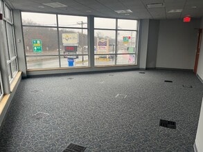 84 Newbury St, Peabody, MA à louer Photo intérieure– Image 1 sur 5