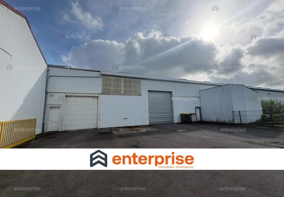 Local d’activités dans Bailleul à louer Photo de l’immeuble– Image 1 sur 4