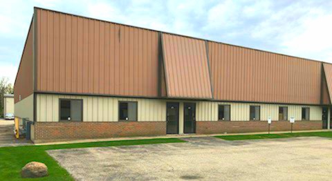 582 E Burnett Rd, Island Lake, IL à louer - Photo principale – Image 3 sur 33