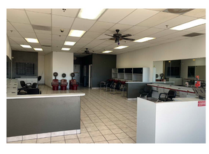 445-525 E Windmill Ln, Las Vegas, NV à louer Photo intérieure– Image 1 sur 2
