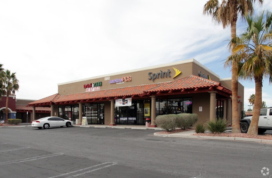 5725 S Pecos Rd, Las Vegas, NV à vendre - Photo principale – Image 1 sur 9