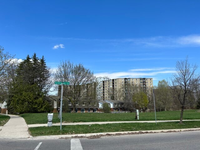 460 Sandringham Crescent, London, ON à vendre - Photo de l’immeuble – Image 2 sur 5