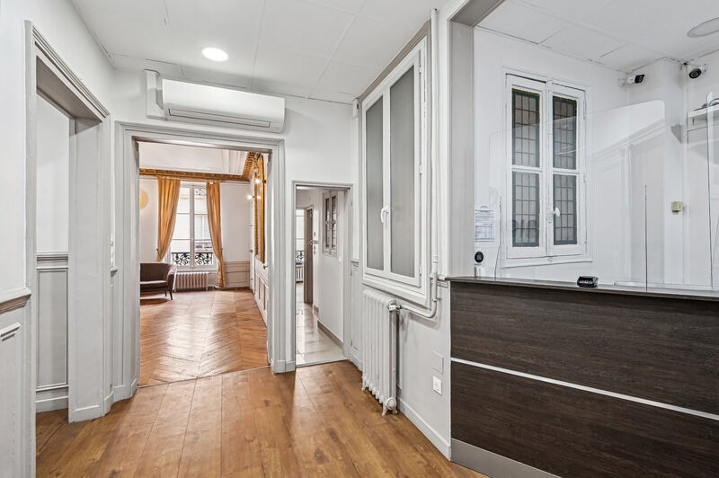 22 Rue D'Athenes, Paris à louer Photo intérieure– Image 1 sur 13