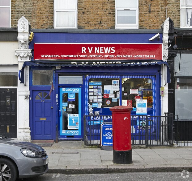 69 Fernhead Rd, Londres à louer - Photo de l’immeuble – Image 2 sur 3