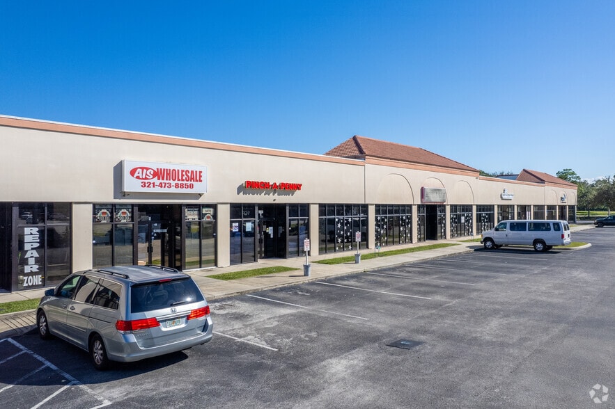 4175 W New Haven Ave, Melbourne, FL à louer - Photo de l’immeuble – Image 2 sur 6