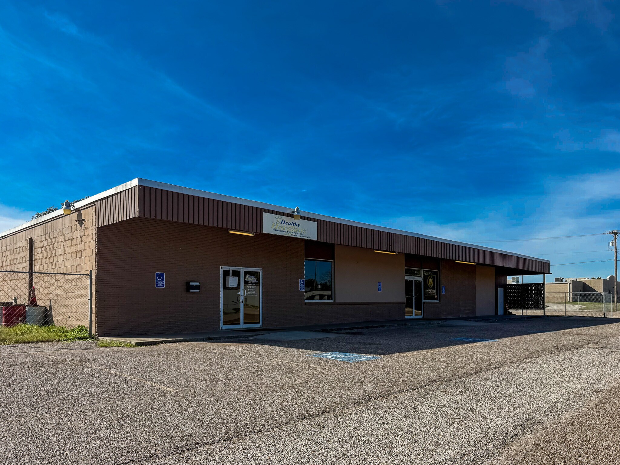 1004 E 6th St, Alice, TX à vendre Photo principale– Image 1 sur 20