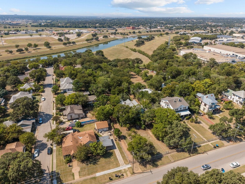 1005 Samuels Ave, Fort Worth, TX à vendre - Aérien – Image 3 sur 10