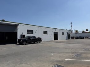 11100 Hindry Ave, Los Angeles, CA à louer Photo intérieure– Image 1 sur 3