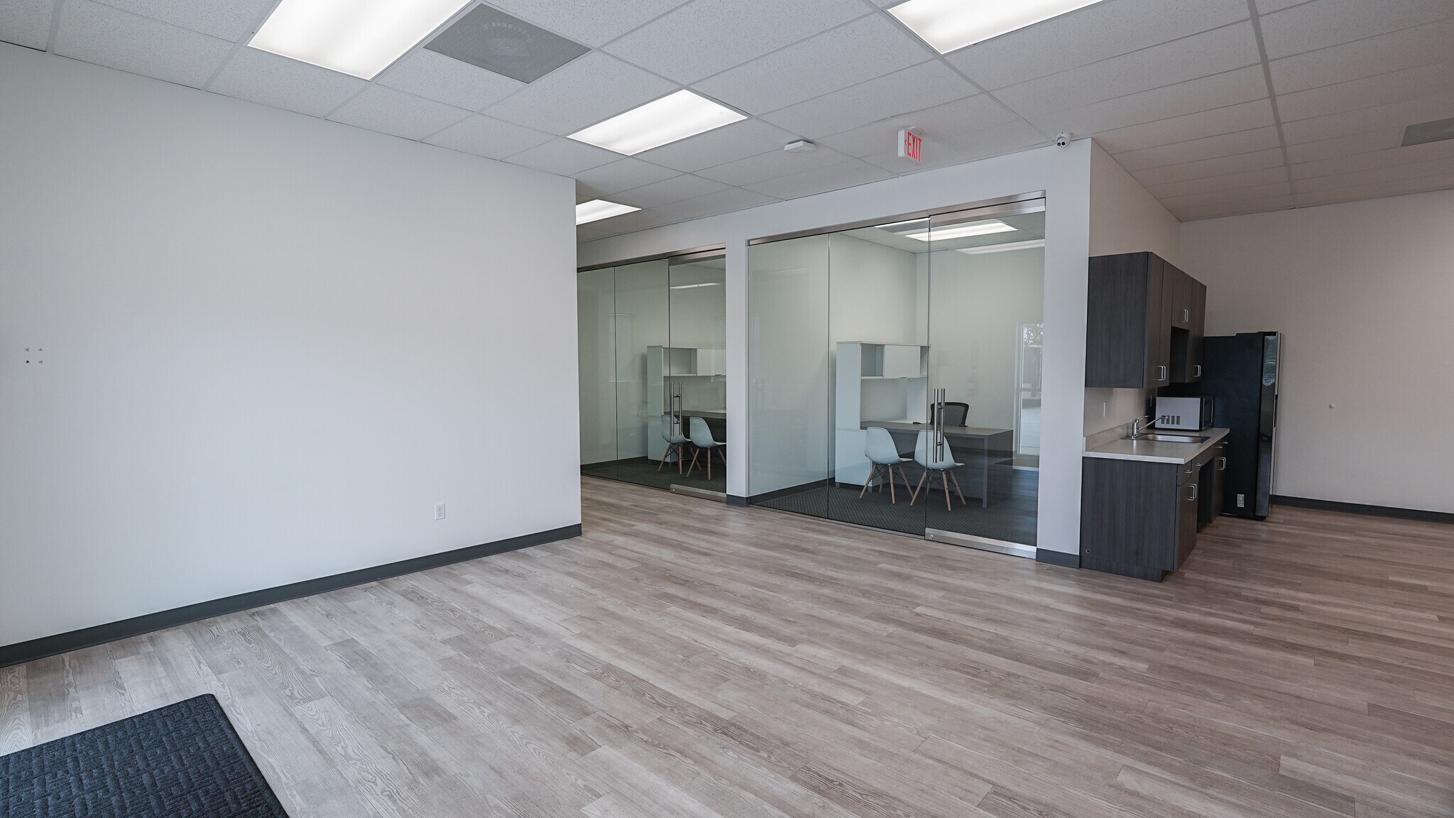 4228 Clay Business Dr, Katy, TX à louer Hall d’entrée– Image 1 sur 15