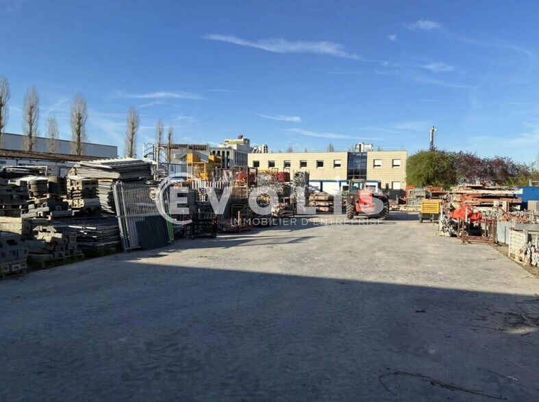Local d’activités dans Morangis à louer - Photo de l’immeuble – Image 2 sur 7