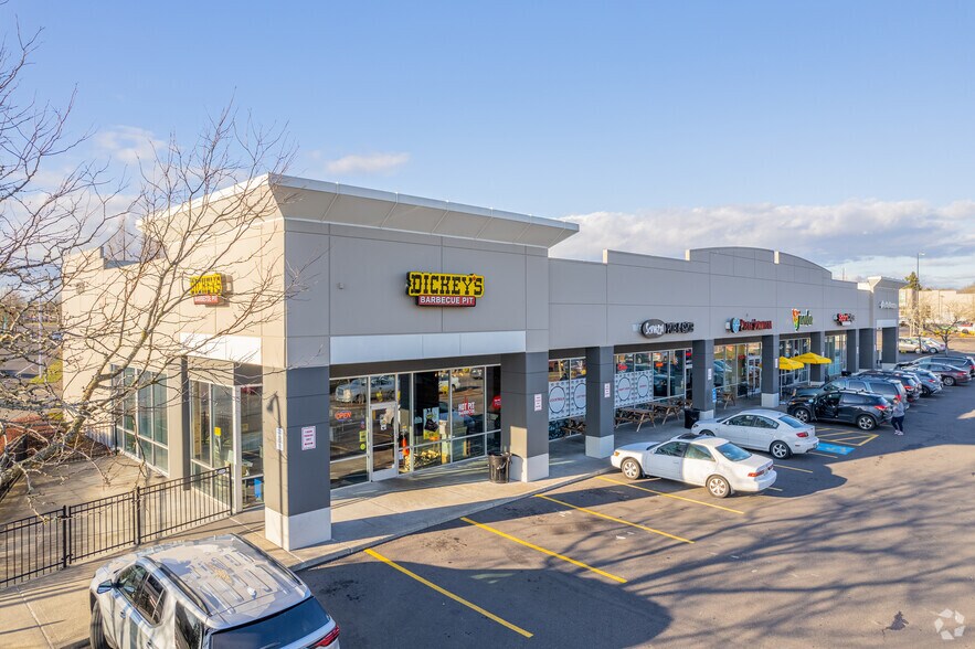17960-18200 NW Evergreen Pky, Beaverton, OR à louer - Photo de l’immeuble – Image 3 sur 23