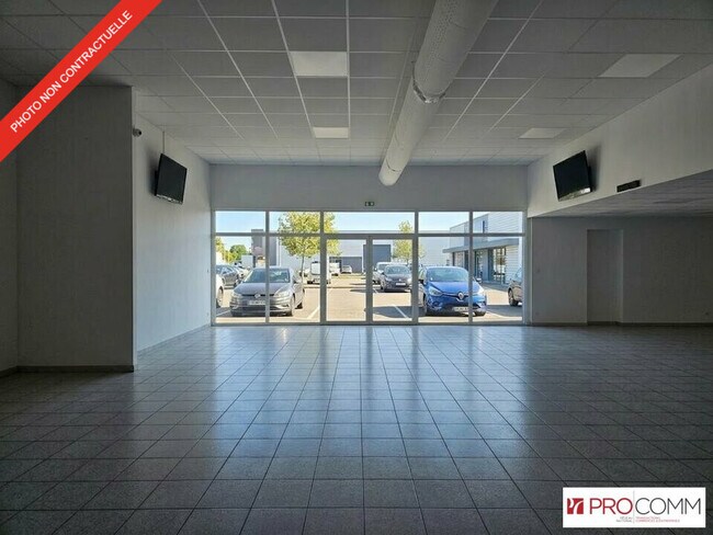 Plus de détails pour Local commercial à vendre