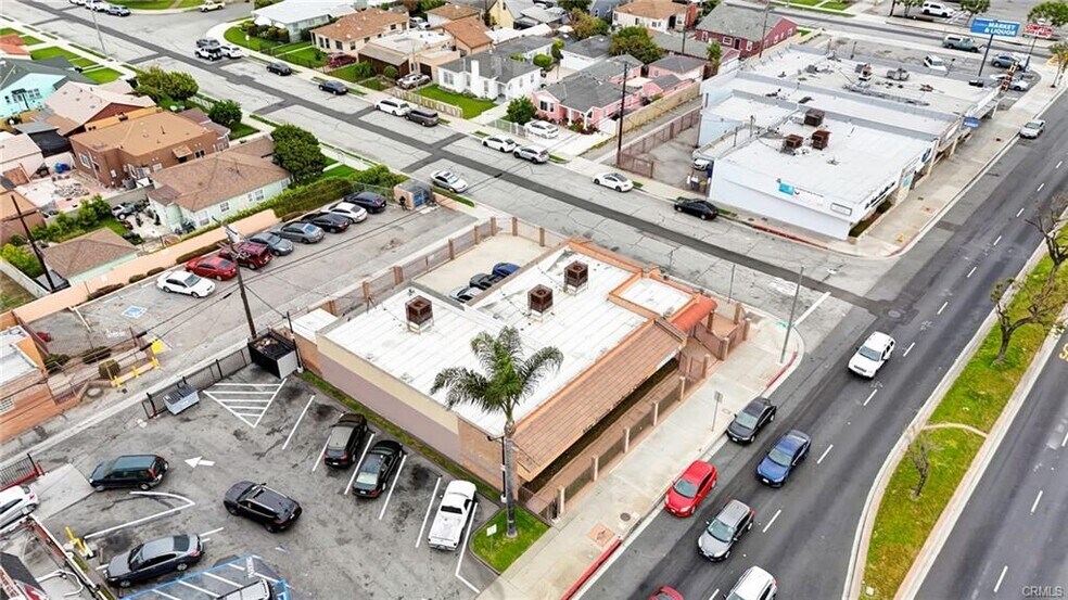 1105 N Chester Ave. portefeuille de 2 biens à vendre sur LoopNet.fr - Aérien – Image 3 sur 4