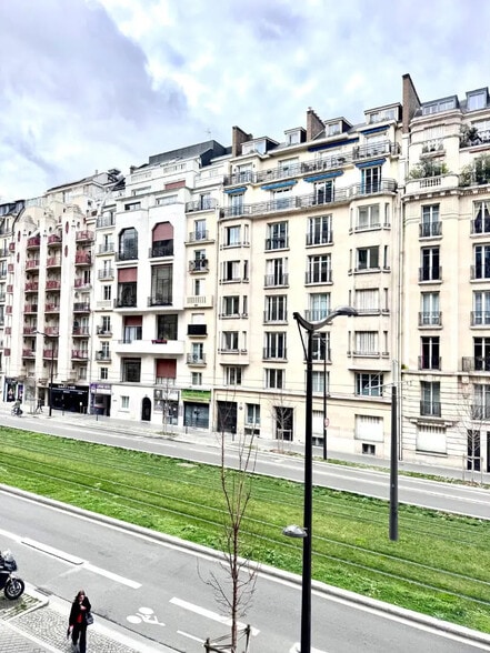 47 Rue Guersant, Paris à vendre - Photo de l’immeuble – Image 2 sur 8