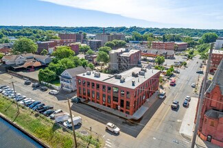 Plus de détails pour 306 Race St, Holyoke, MA - Bureau/Médical à louer