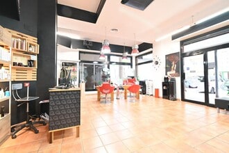 Local commercial dans Vilanova i la Geltrú, Barcelona à louer Photo intérieure– Image 2 sur 16
