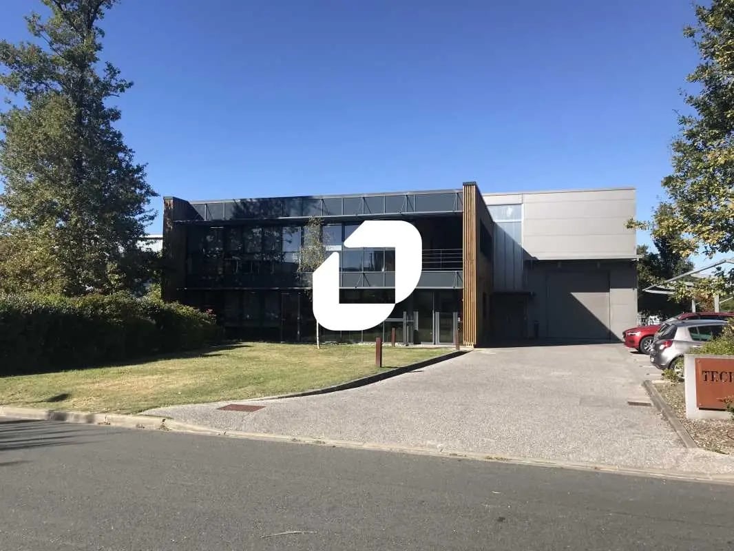 Industriel/Logistique dans Canéjan à louer Photo de l’immeuble– Image 1 sur 35