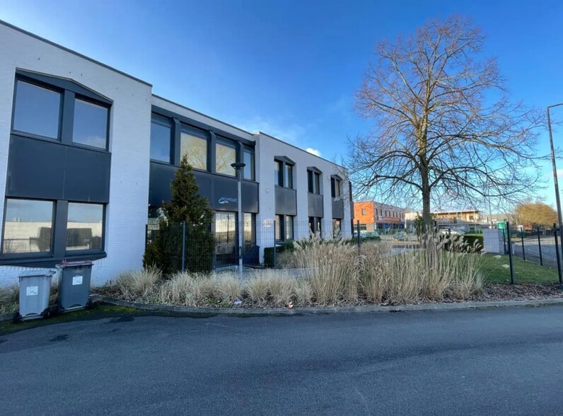 20 Rue Des Champs, Villeneuve-d'Ascq à louer - Photo de l’immeuble – Image 2 sur 9