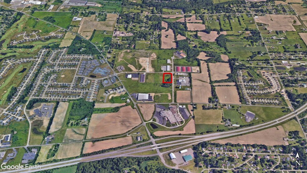 2029 Venture Cir SE, Massillon, OH à vendre - Photo de l’immeuble – Image 2 sur 2