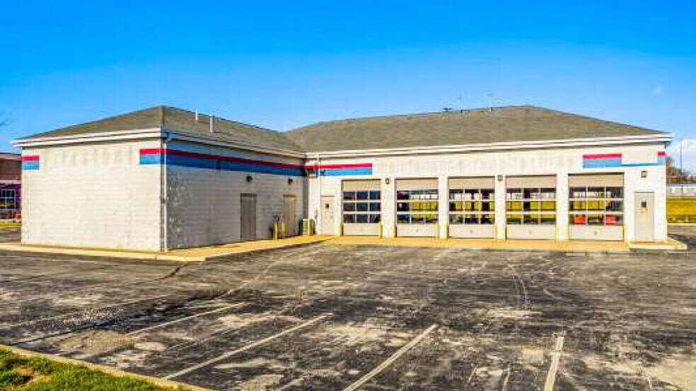 7811 Southtown Crossing Blvd, Fort Wayne, IN à vendre - Photo de l’immeuble – Image 3 sur 4