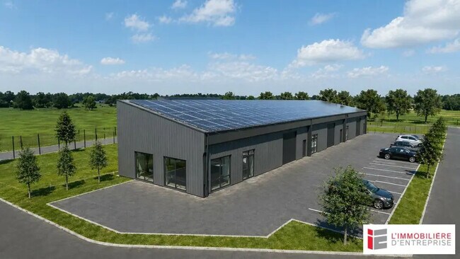 Plus de détails pour Local d'activités à louer